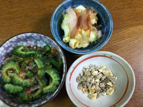 ゴーヤをまるごと食す（お浸し、ワタと種）